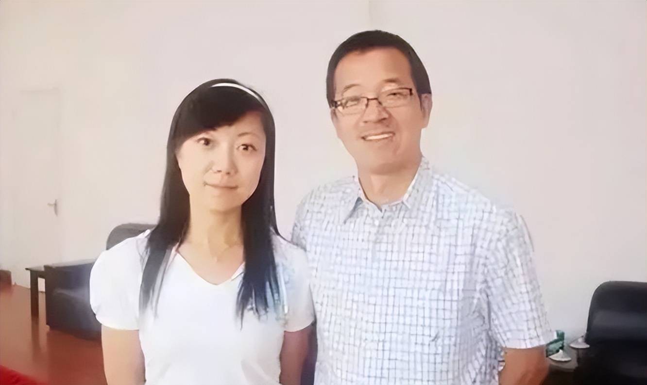 俞敏洪老婆杨桂青图片