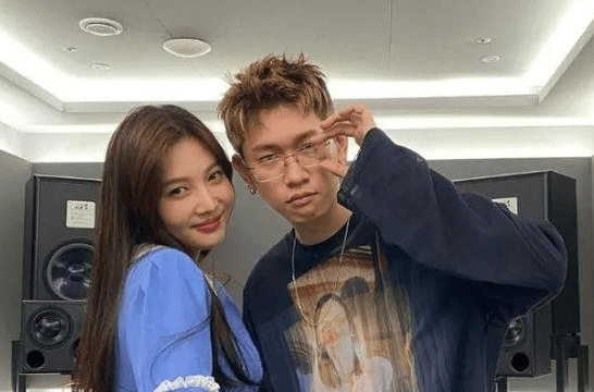 据悉,她与申孝燮是因合作音乐,日久生情.