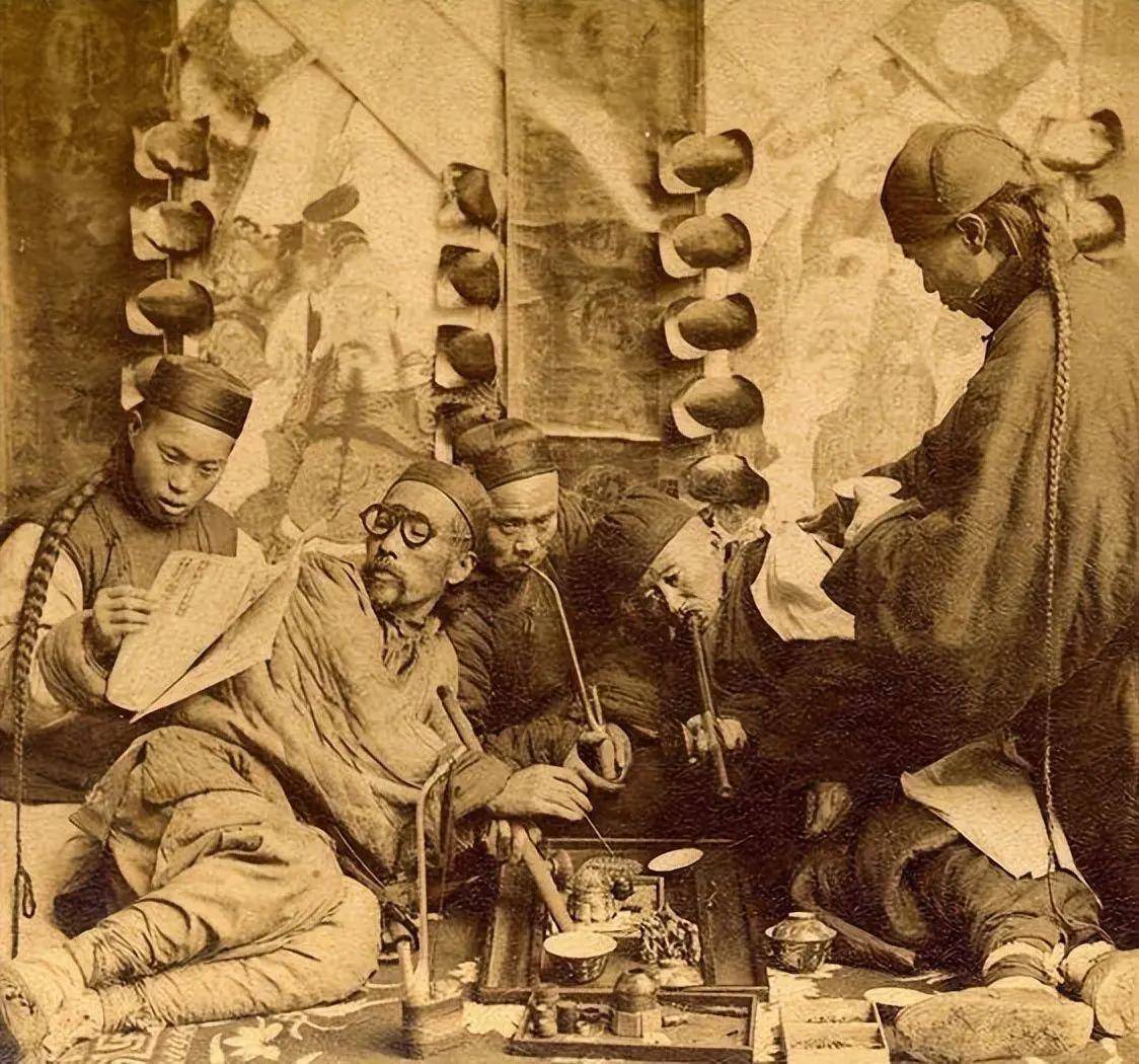 晚清真实老照片,童养媳和宫女原来是这样的_京剧_清朝_中国