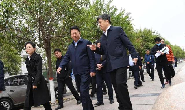 强延峰徒步调研公园广场改造提升工作_进行_成安_需求