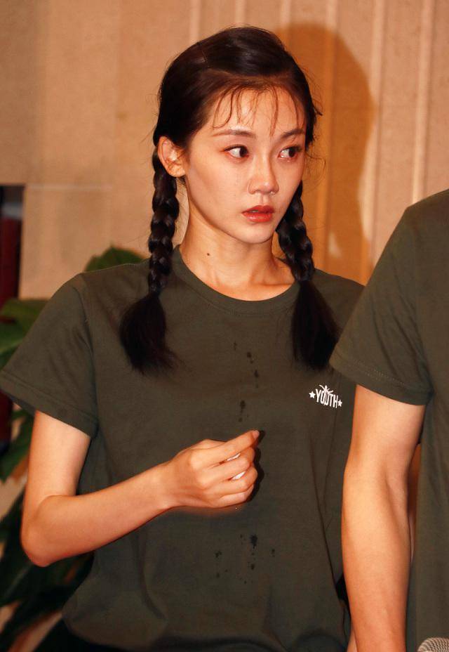 "冯女郎"苗苗:从龙套到女主逆袭,她的幸运与坎坷_舞蹈_芳华_冯小刚