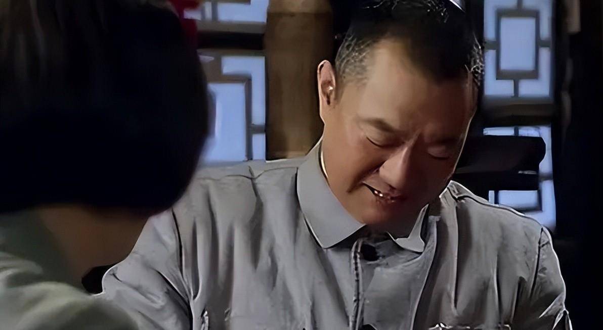 同样是演彭德怀,把董勇,宗利群,丁笑宜放在一起,差别就出来了_李晓军