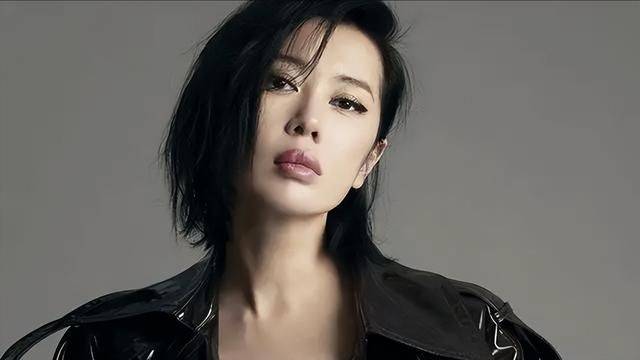 "男看鼻女看嘴",5位厚嘴唇女星,初看不习惯越看越喜欢_辛芷蕾_余男