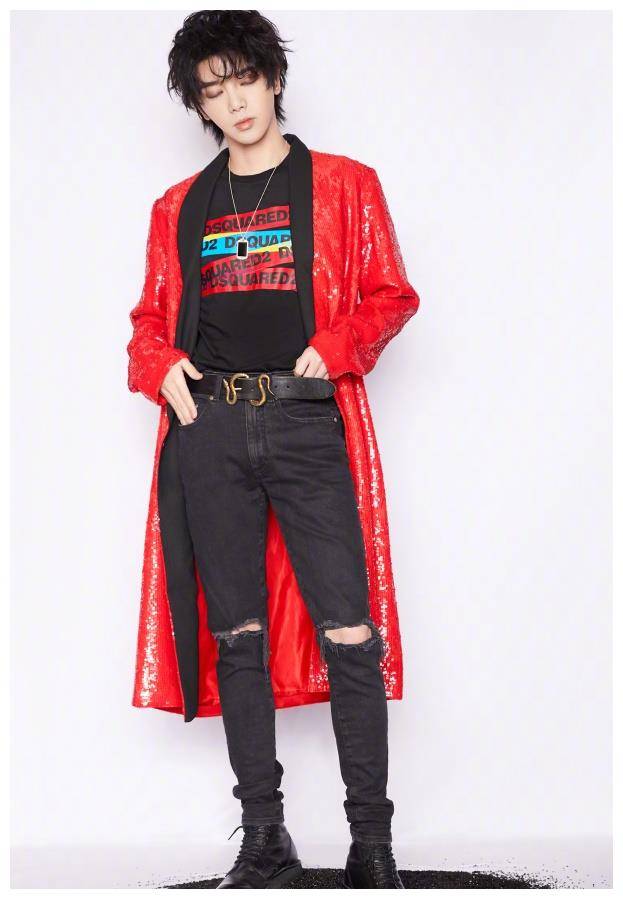 原创华晨宇的腿有多细是女生p图都达不到的效果羡慕了