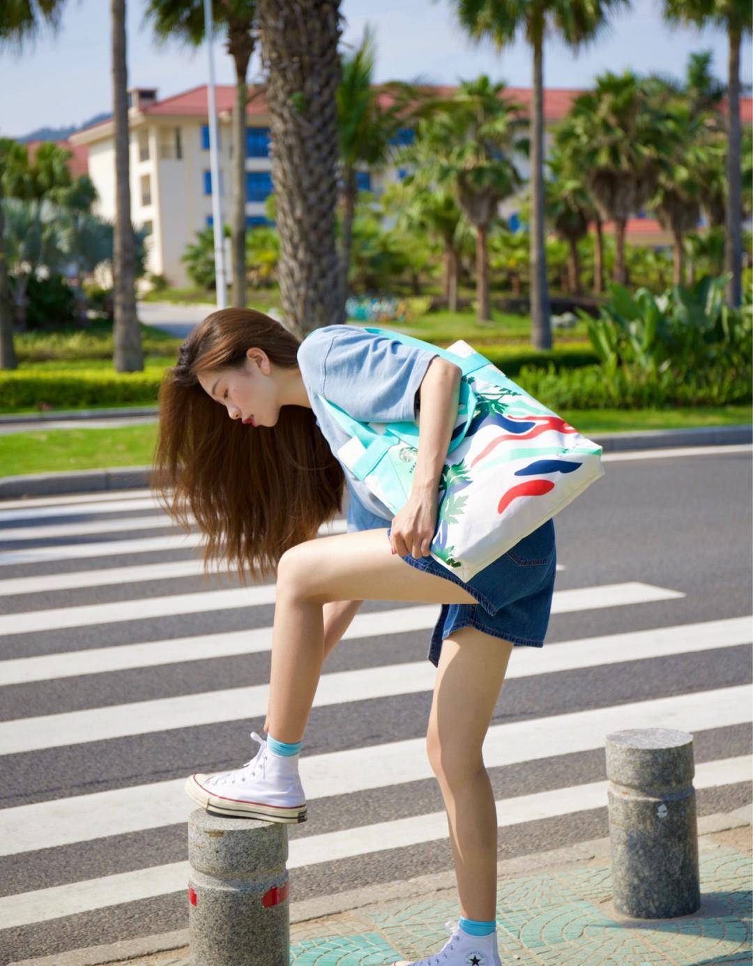 这个美女身材很好感觉腿直的女生很好看照片我集中分享了