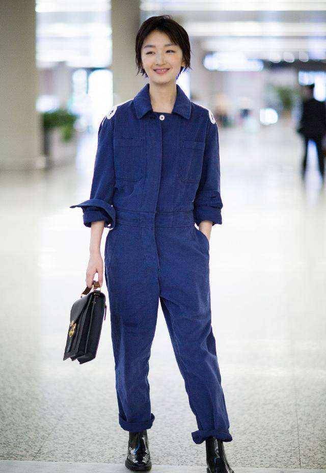 工装风穿搭大比拼,江疏影帅气杨紫可爱,最服李沁配色高手_蓝色_风格