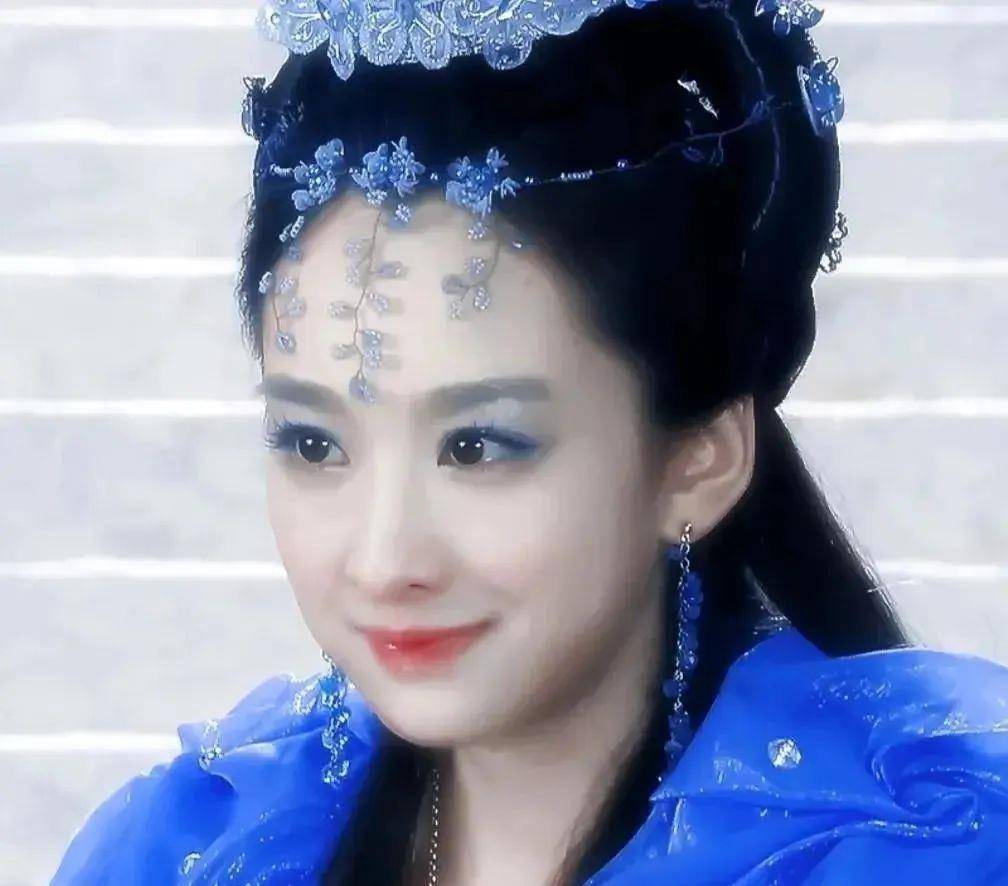 让这49位美女告诉你什么是古典美女_公司_宝莲灯_yui
