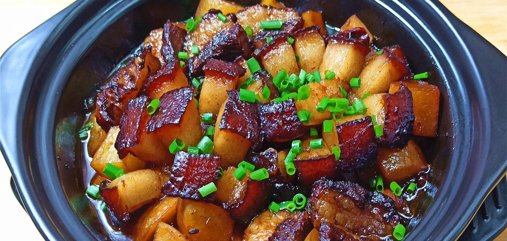 原创教你制作土豆酱焖红烧肉成菜酱香浓郁肥而不腻孩子特爱吃