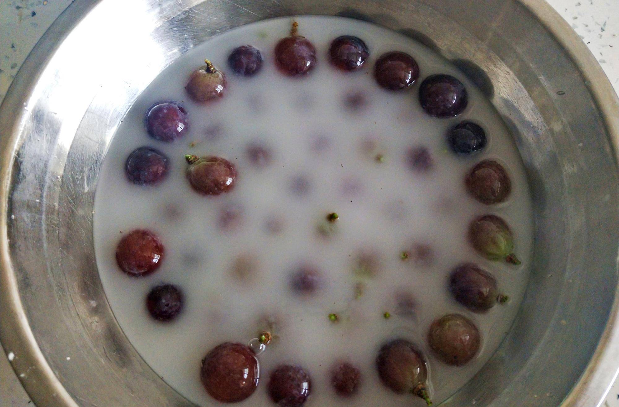 教你正确做法,葡萄干净又卫生_农药_吸附力_的作用