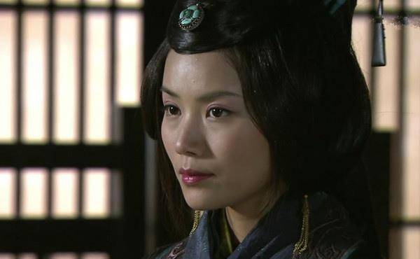 刘表忌惮刘备,为何不将其除掉,贾诩一语中的_蔡瑁_新野_三国