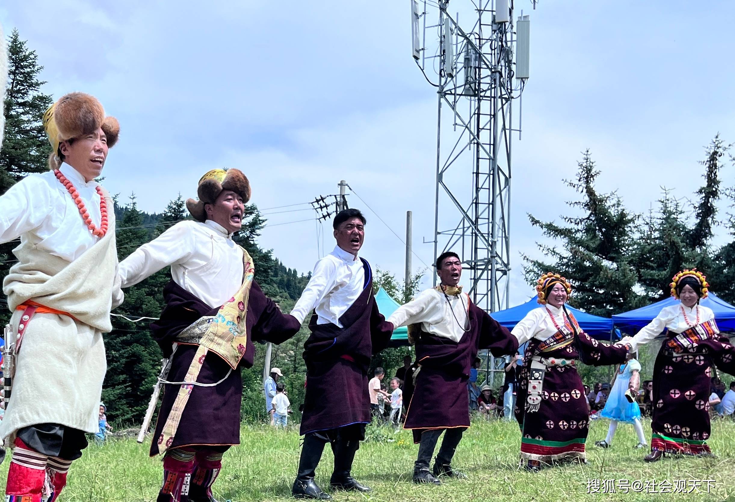 四川松潘县相约达扎民俗节开启文化振兴路