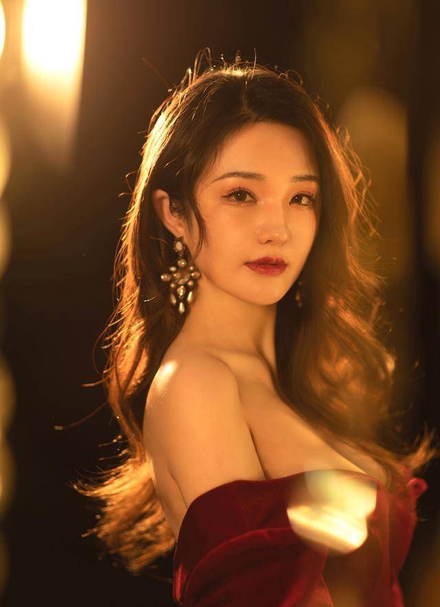 "鹿杖客"都被她迷住了,韩姬究竟有多美?_倚天屠龙记_姜彦希_电影