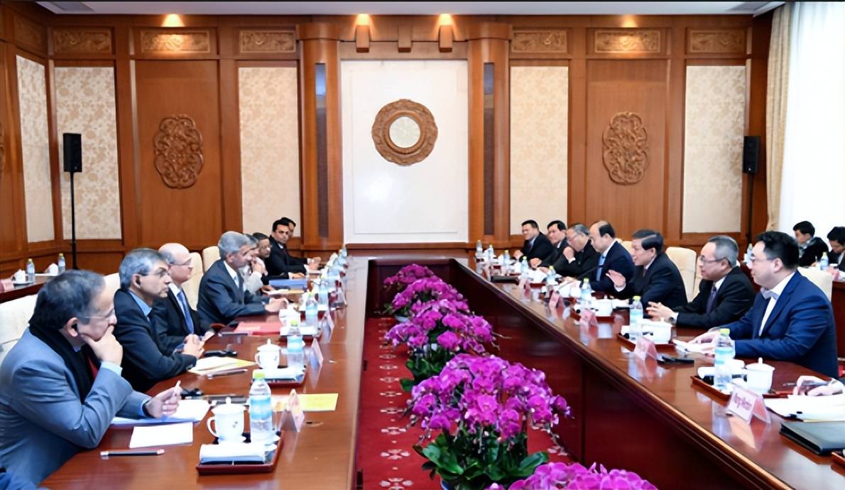 中印举行边界会谈,印方将提禁飞区问题,对话成为解决争端首选_莫迪