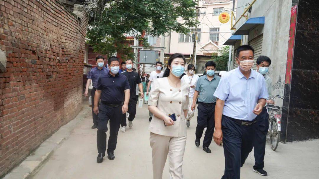 长徐同泰,赵王集团营销中心总经理朱光亚等一行分别赴大名,魏县,鸡泽