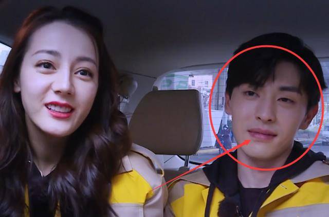 张艺兴"伙同"热巴一起怂恿邓伦唱歌,见艺兴摆谱,热巴看不下去_任务