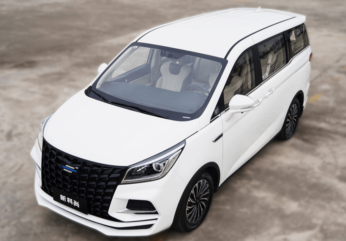 落地不到20万的豪华mpv新款长安欧尚科尚上市