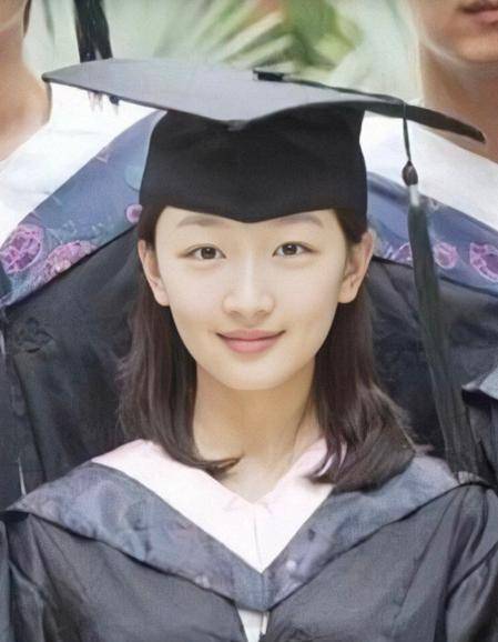 原创女星毕业照有多美热巴靓丽刘亦菲甜美看到她是初恋的感觉