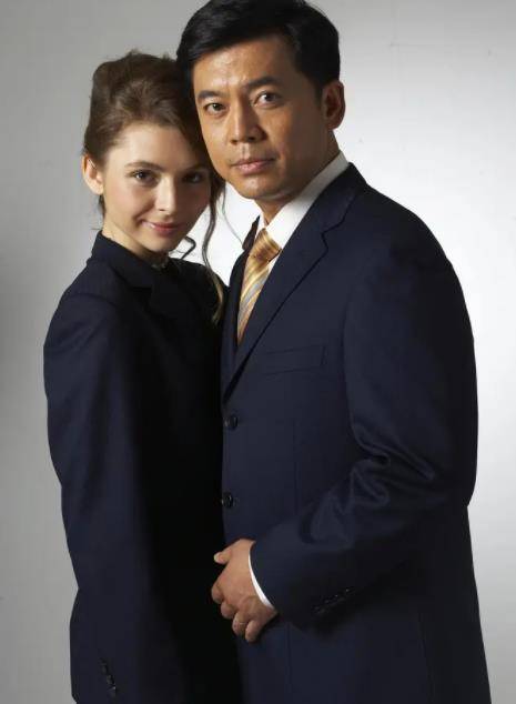 何政军必须要有所行动,主动去跟范雨说话.