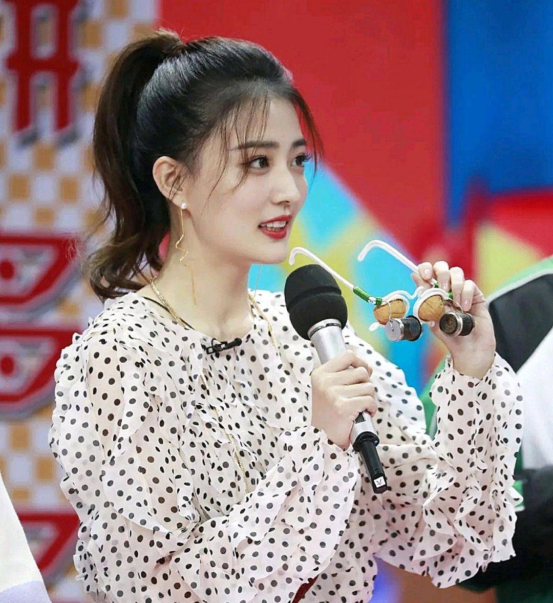 徐璐的颜你get到了吗?_五官_气质_满分