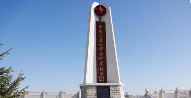 西路军失败后,他从活埋的土堆下爬出,回到延安,18年后授少将_程业棠