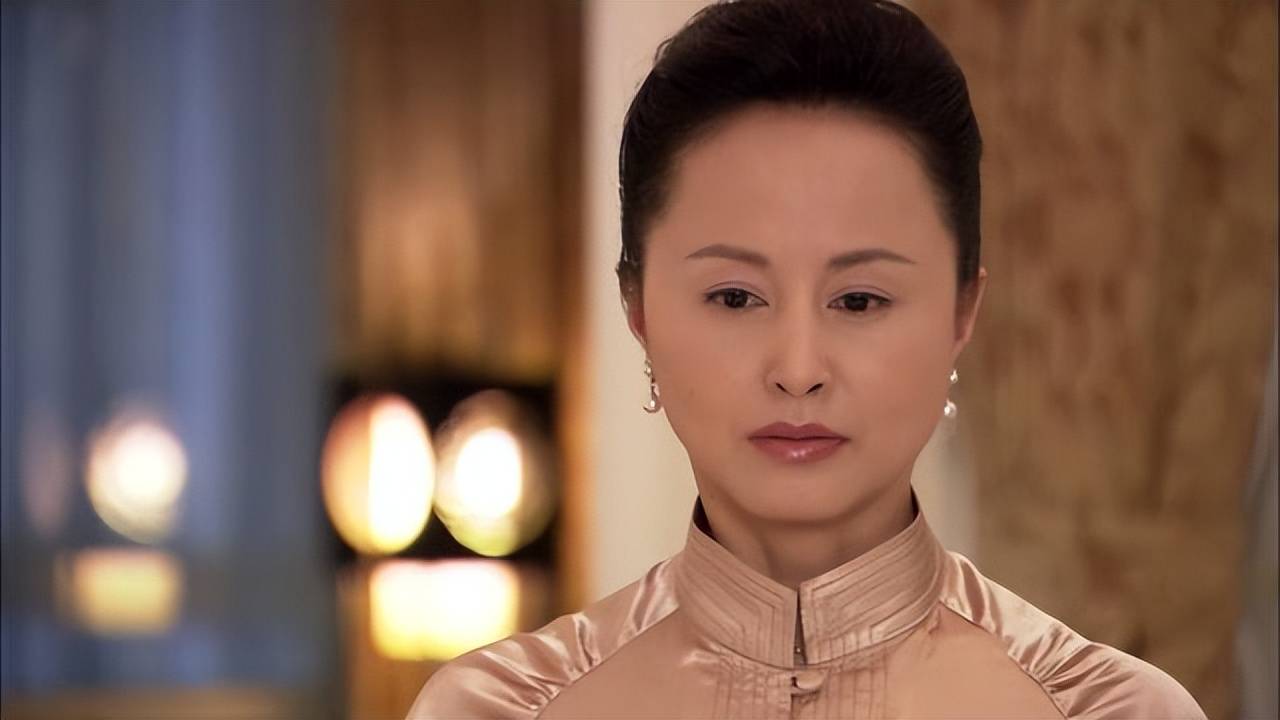 对比林品如和"高珊珊":女人,尽量别做家庭主妇_洪世贤_白凤_婆家