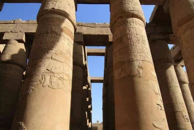古埃及最大的神庙，距今3900多年历史，多个遗迹景点值得参观