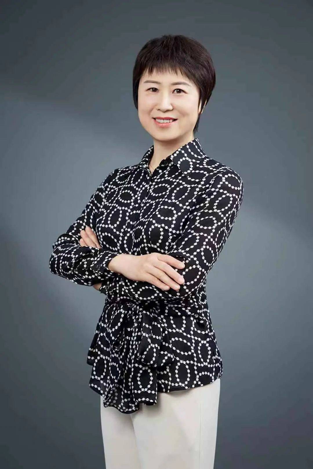 北京科技大学经济管理学院|我和我的导师:黄晓霞——科研生活的引领者