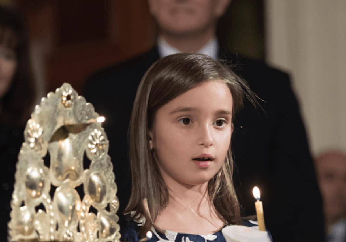 穿土豪金真俗气,高颜值夫妇好养眼_库什纳_阿拉贝拉_中分