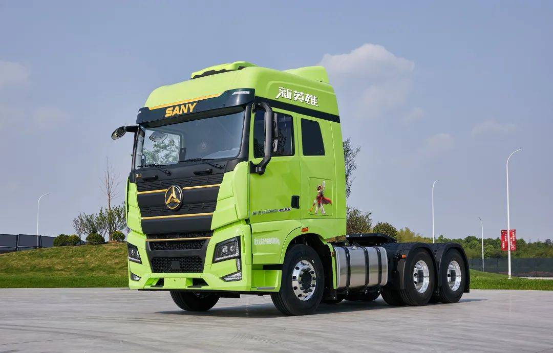 三一重卡新英雄旗舰版谍照30万就能买旗舰卡车