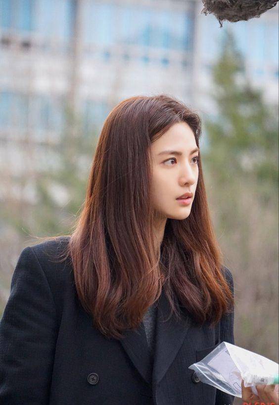 原创世界第一美女林珍娜穿搭清新靓丽吸睛的颜值时尚感倍增