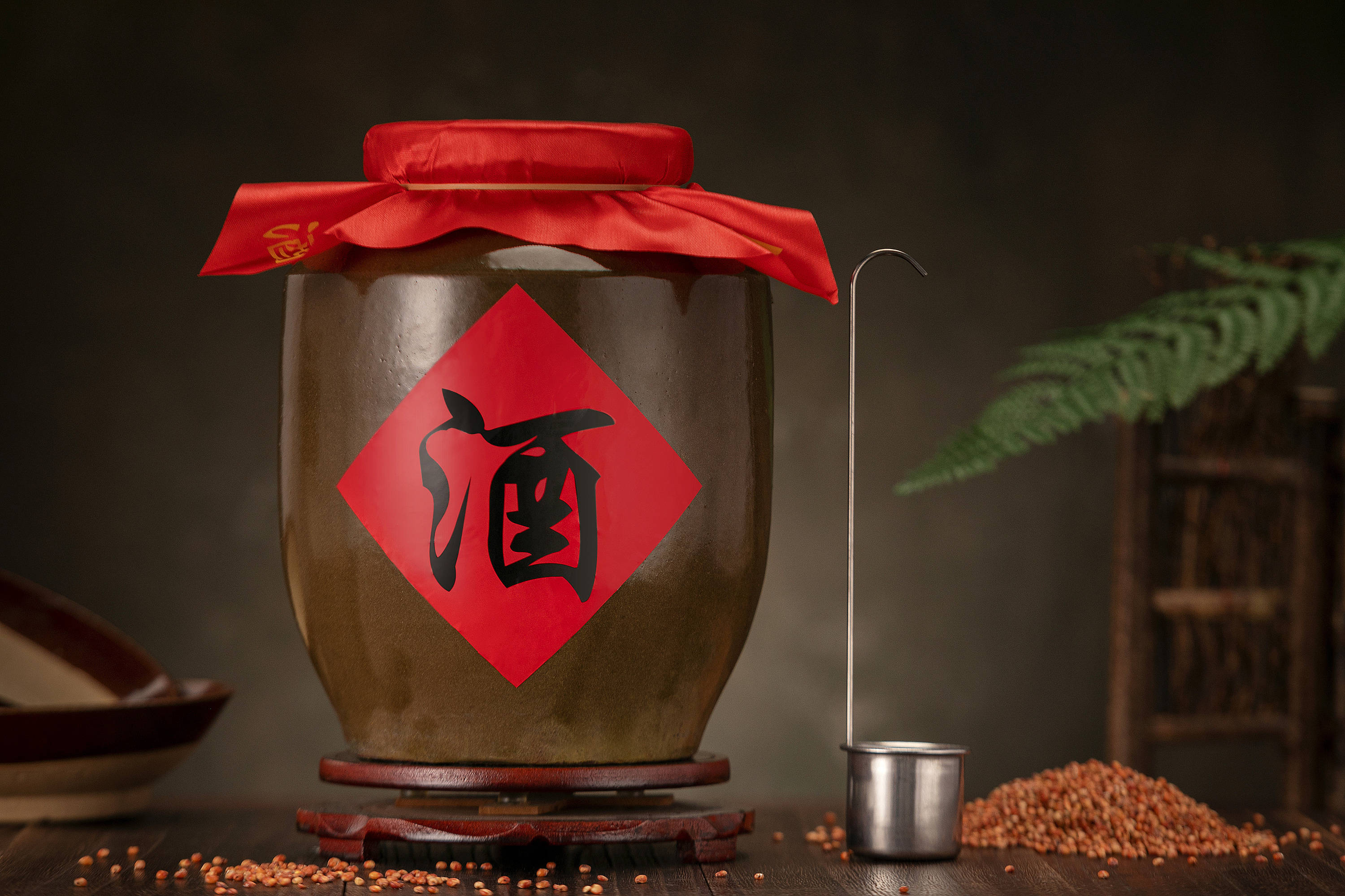 警惕假白酒九招教你辨别从此顿顿只喝粮食酒