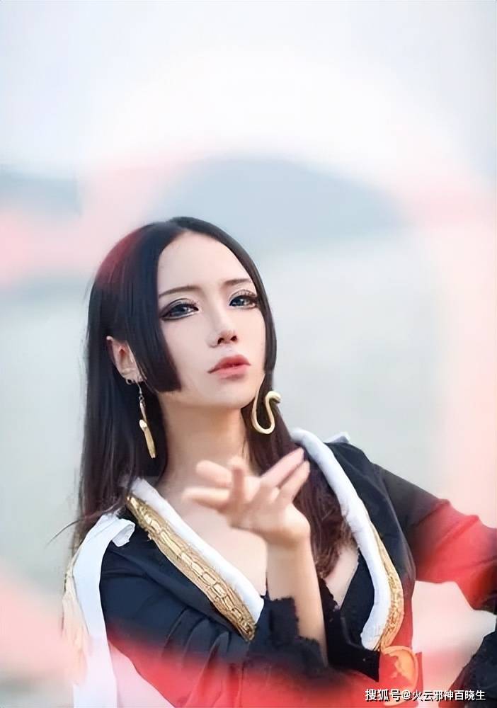 扮演者_亚尔丽塔_巴基