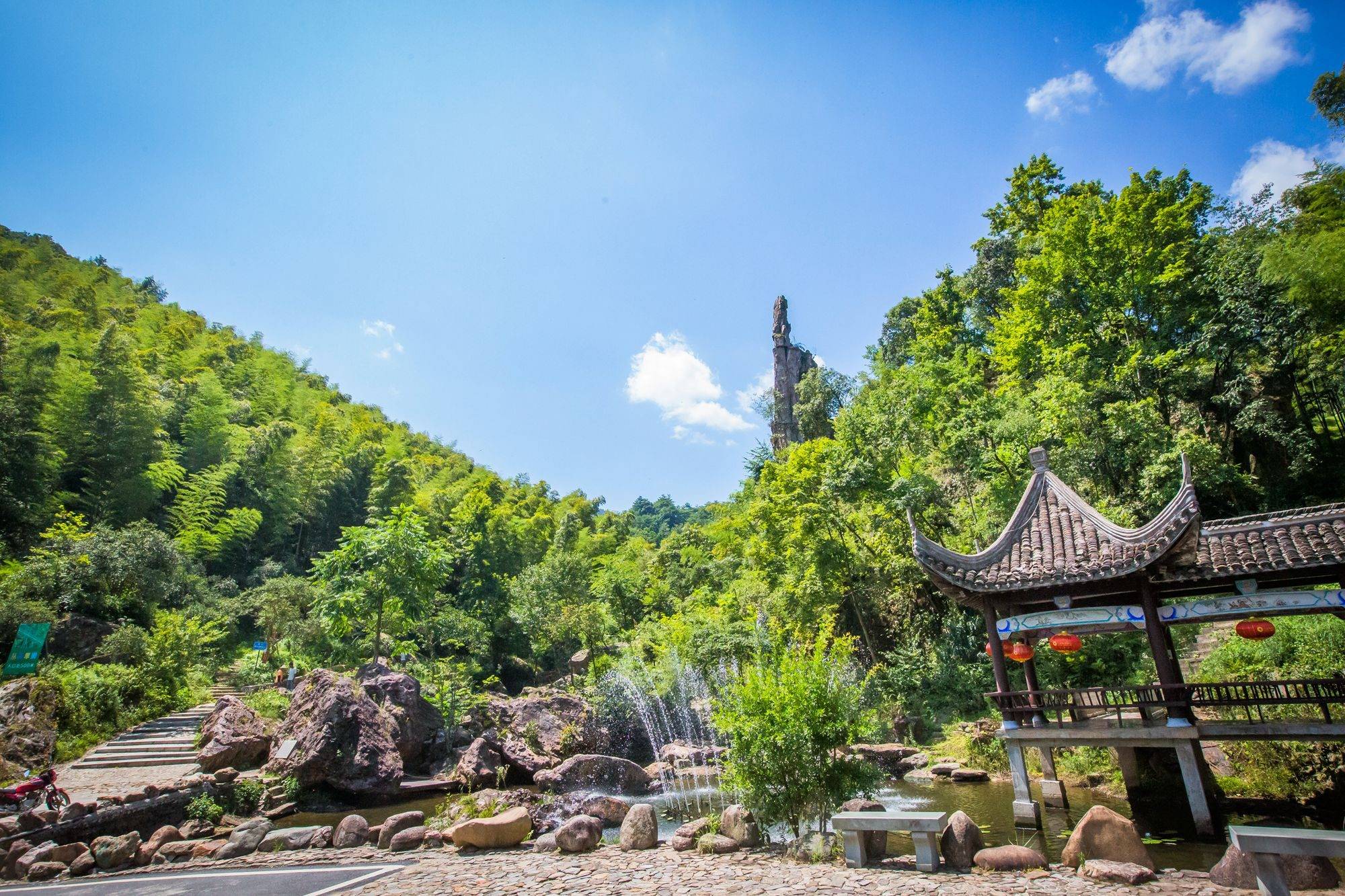 安徽六安毛坦厂镇这里有神奇的地质景观藏着中华第一石笋