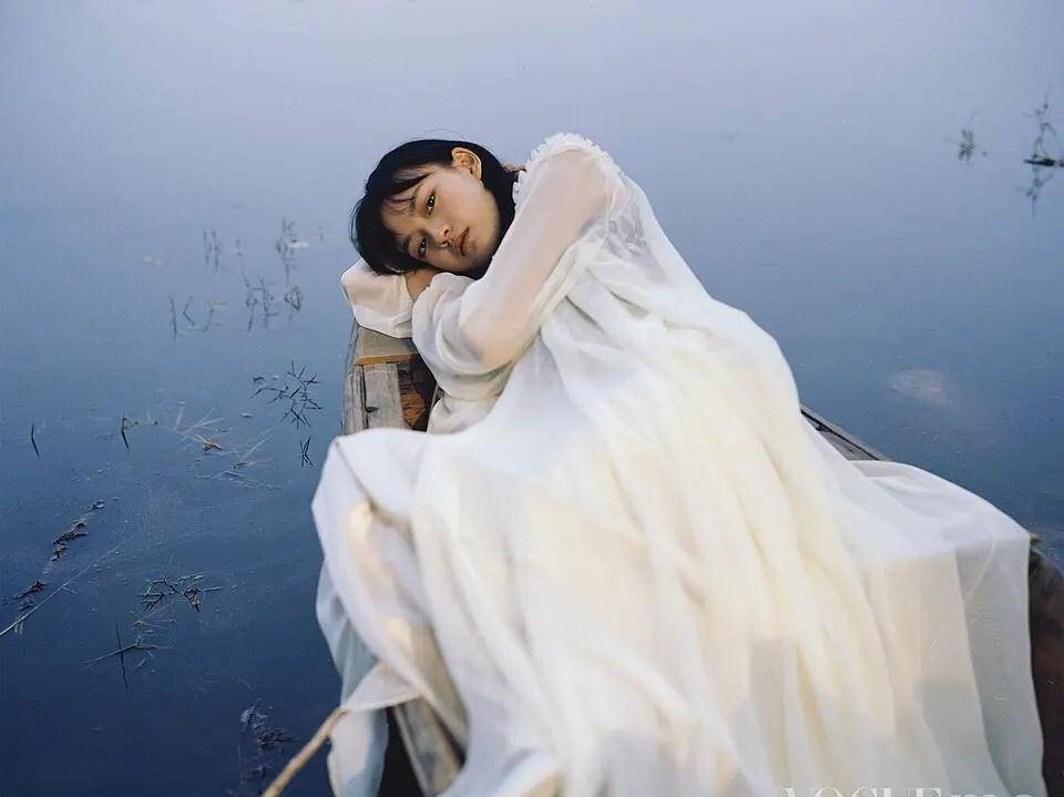 这个娱乐圈新晋摄影师,把所有明星拍成了复古油画_张家诚_照片_风格
