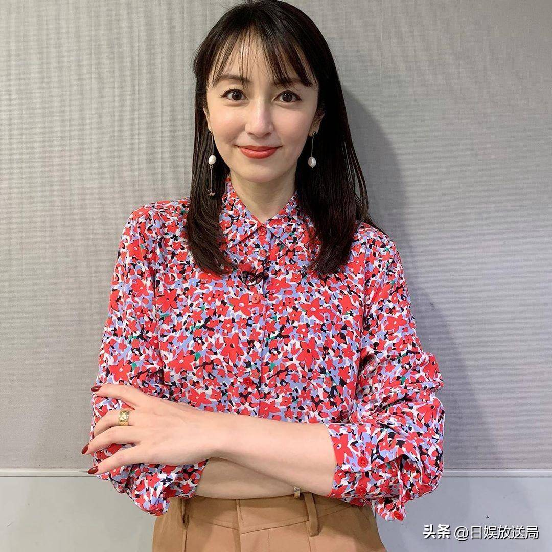 排在喜欢的40代美女演员第13位的是矢田亚希子!