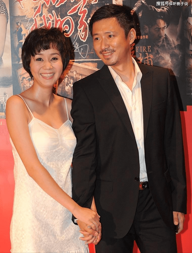高鑫女儿当志愿者,个子高挑很是可爱,他与妻子结婚15年零绯闻_王一楠