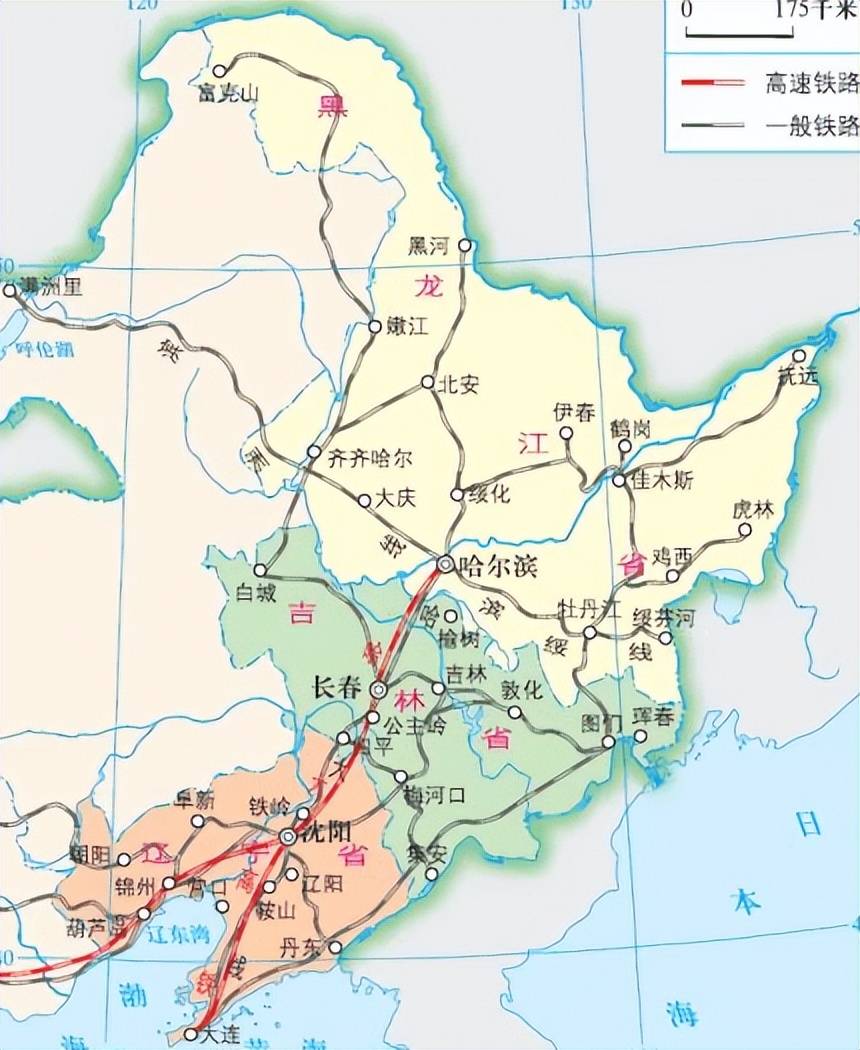 吉林省的工业发达,地理位置重要,交通十分便利.