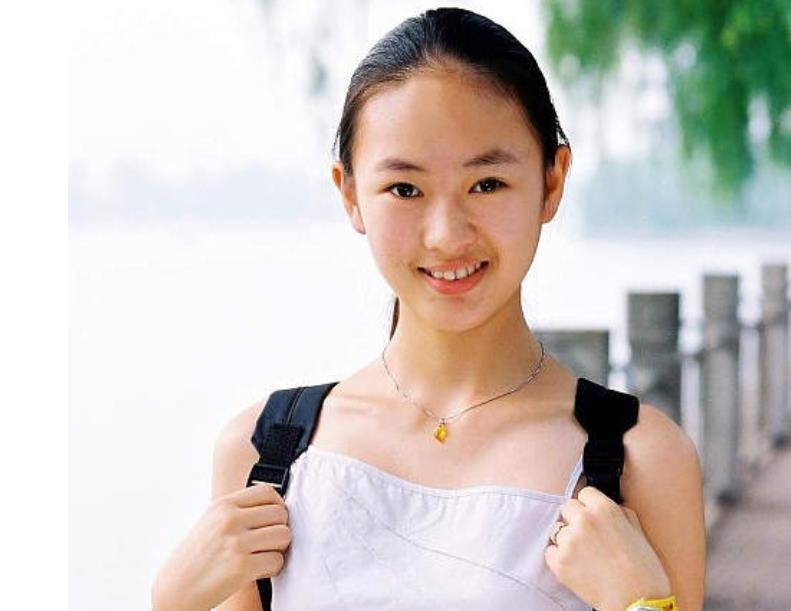 童瑶:辣眼张默对我的无情伤害,余生不辜负大17岁富豪老公_中戏_云南省
