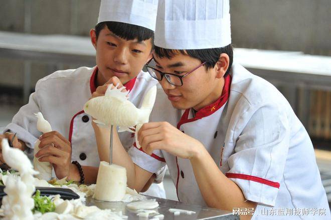 理实一体化的蓝翔烹饪专业