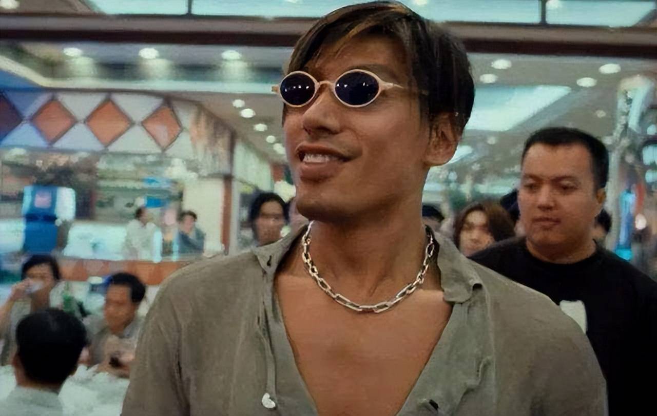 "10大恶人"演员,乌鸦张耀扬只能排第8!_香港_坏人_龙方