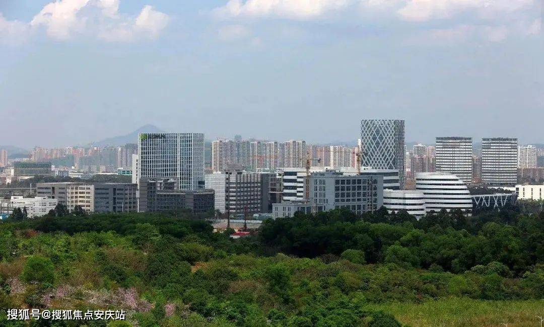 嘉鄰中心,女人世界,坪山新區創業孵化基地金田購物廣場,益田假日世界