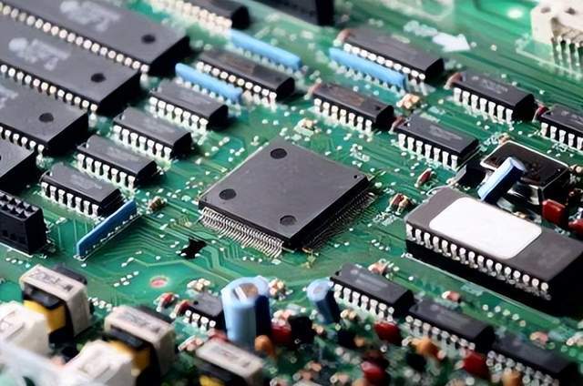美国最新芯片法案将迫使企业在中美之间做出选择_https://www.jinrisc.com_站长资讯_第2张