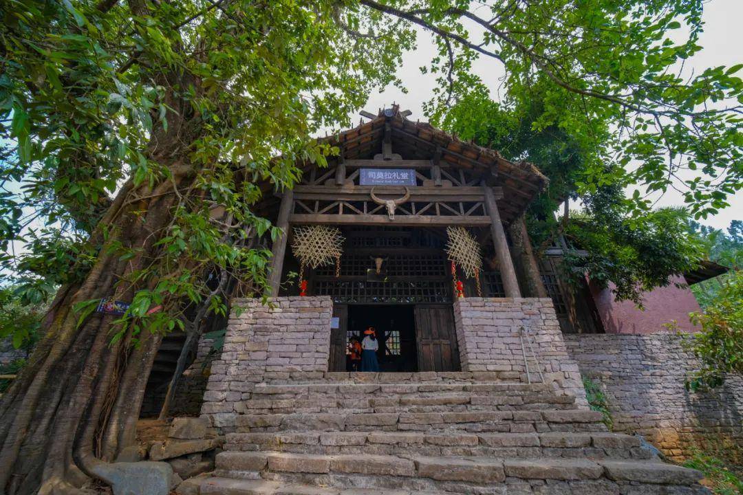 "司莫拉"佤族古村落 原始而神秘的世外桃源_中寨_文化_民族