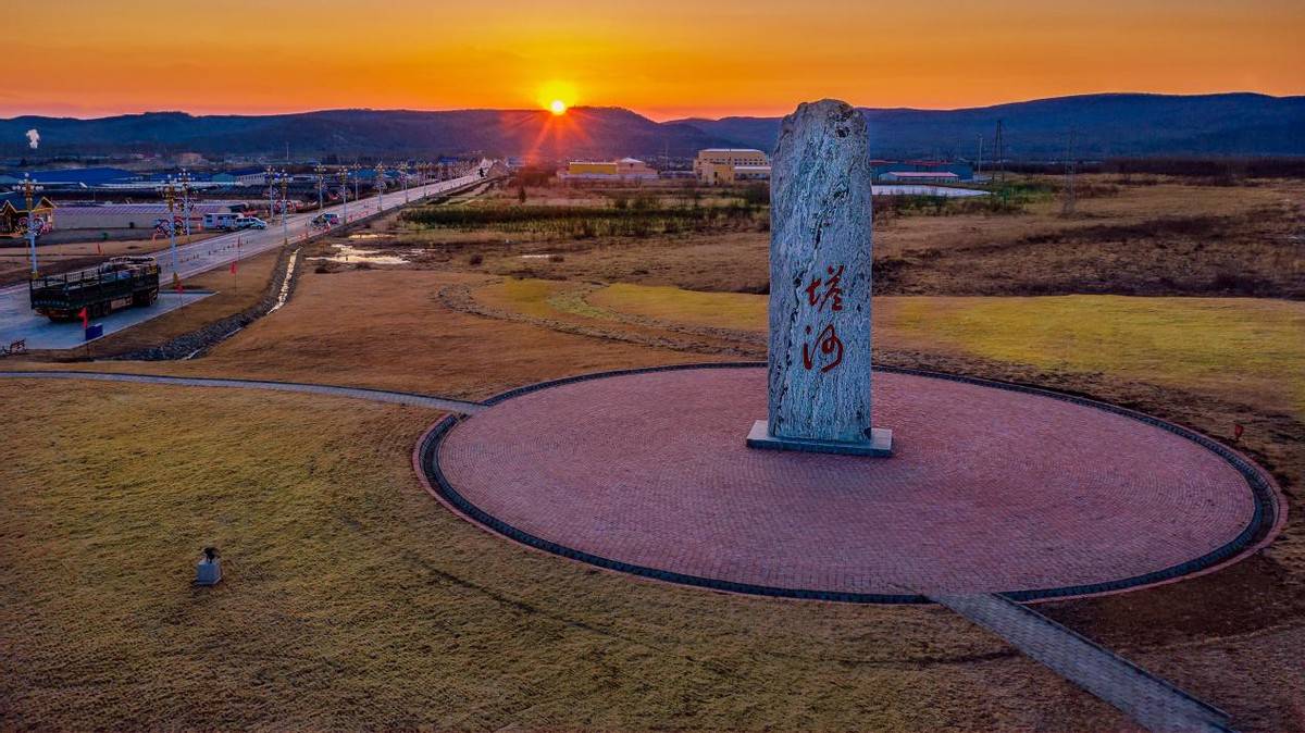 塔河凭什么是"深呼吸小城"?_栖霞山_旅游_文化