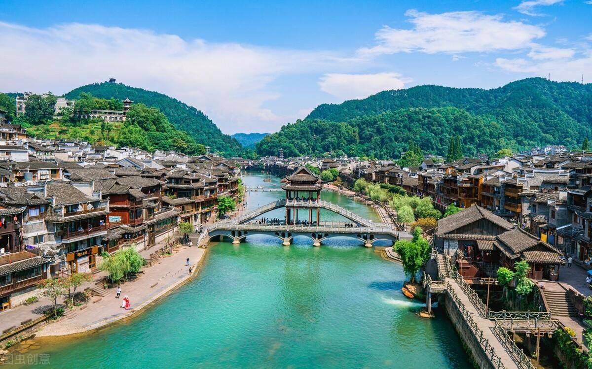发展专项建设,加快推进省际边界口子镇建设三年行动计划,边城镇名列