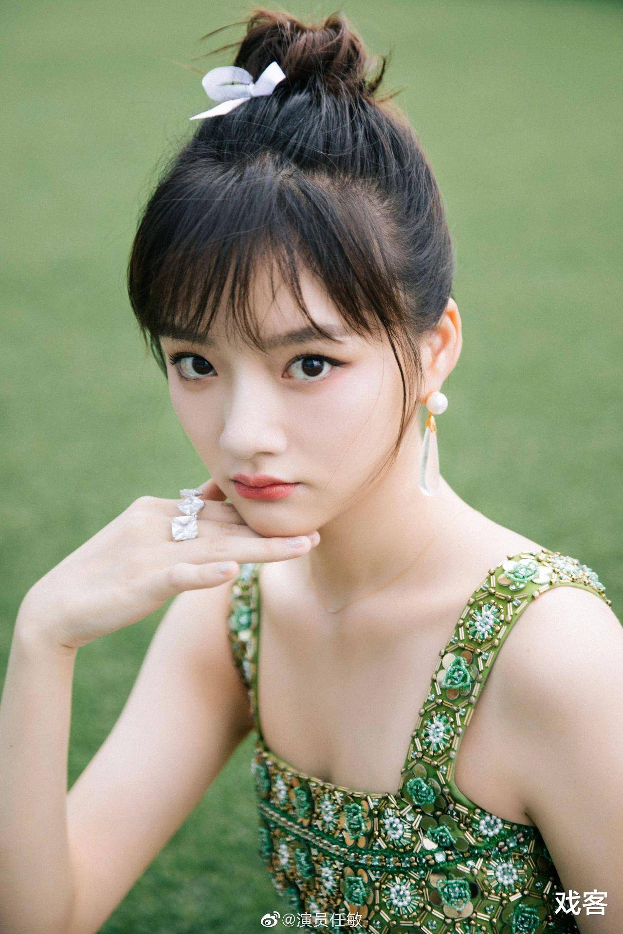 原创盘点2022最强新生代小花童星天赋高起点她们靠什么爆