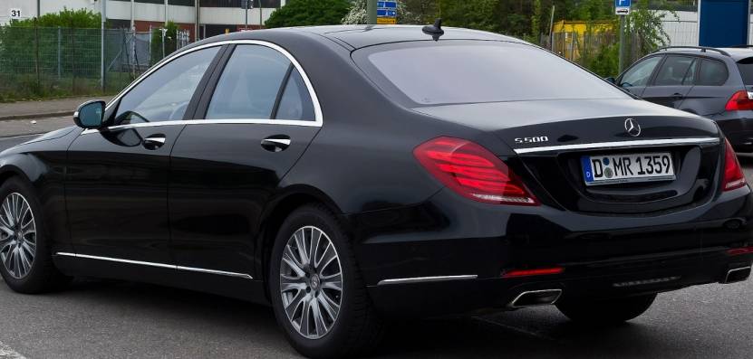 W222作为S级的爆款的一代,究竟有什么硬实力?_搜狐汽车_搜狐网