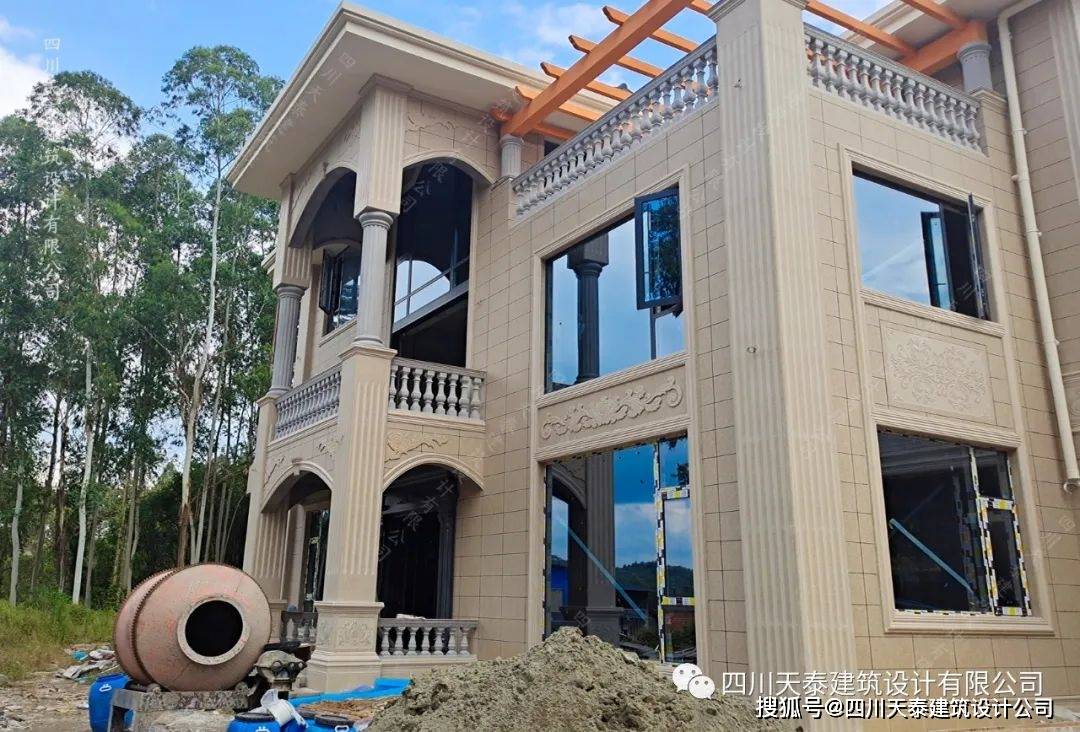 成都龙泉自建三层欧式乡村别墅乡村民宿完工实景农村建别墅