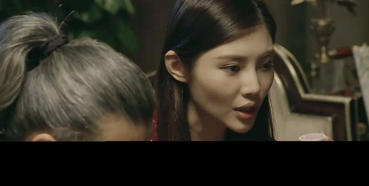 余罪大嫂徐冬冬变身女侠,女神时尚不减_荣光_段正淳_身材