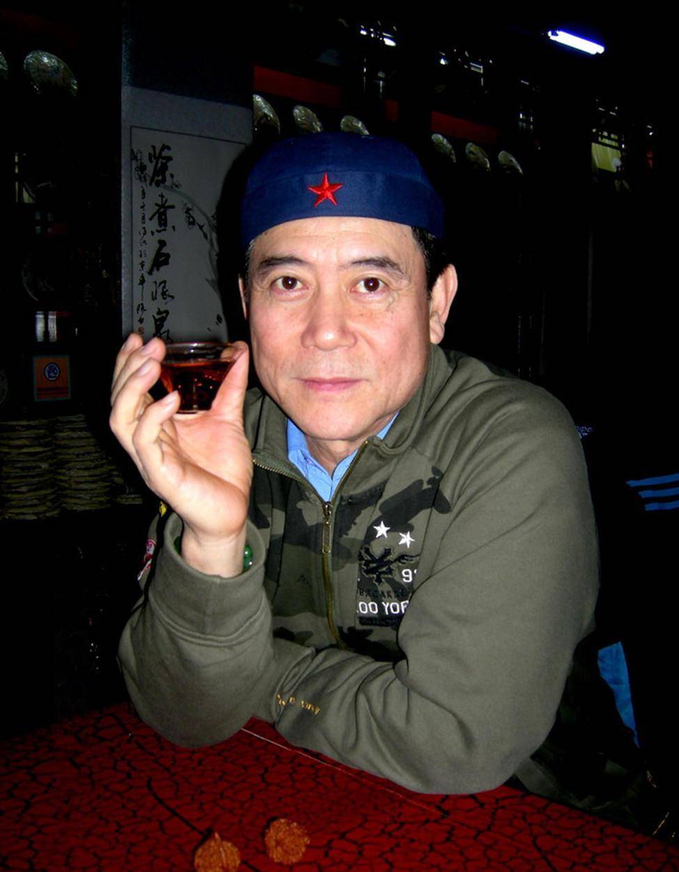 原创张国民80年代当红男星两次与刘晓庆合作女儿是黄磊的学生